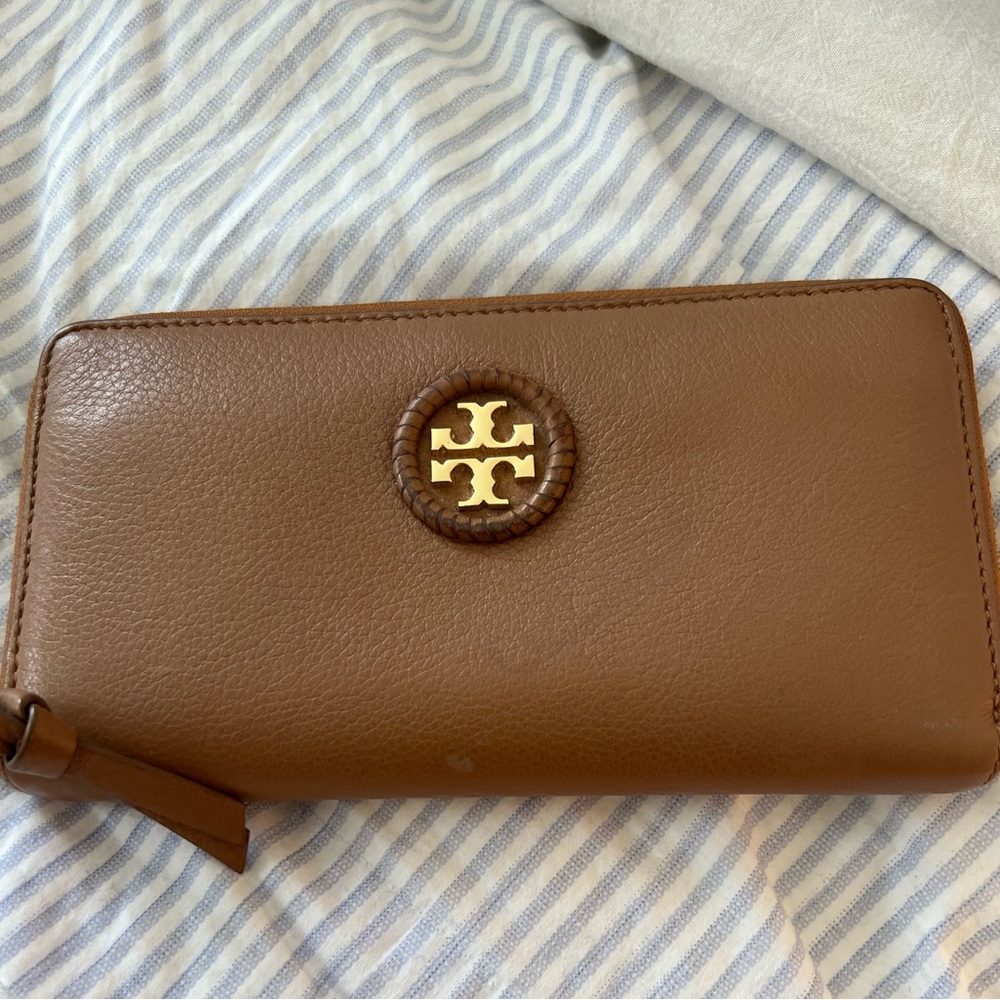 Tory Burch Large wallet